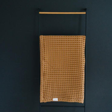 MUSTARD WAFFLE QUILT