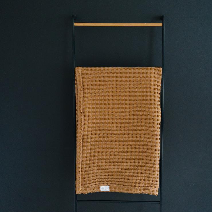 MUSTARD WAFFLE QUILT