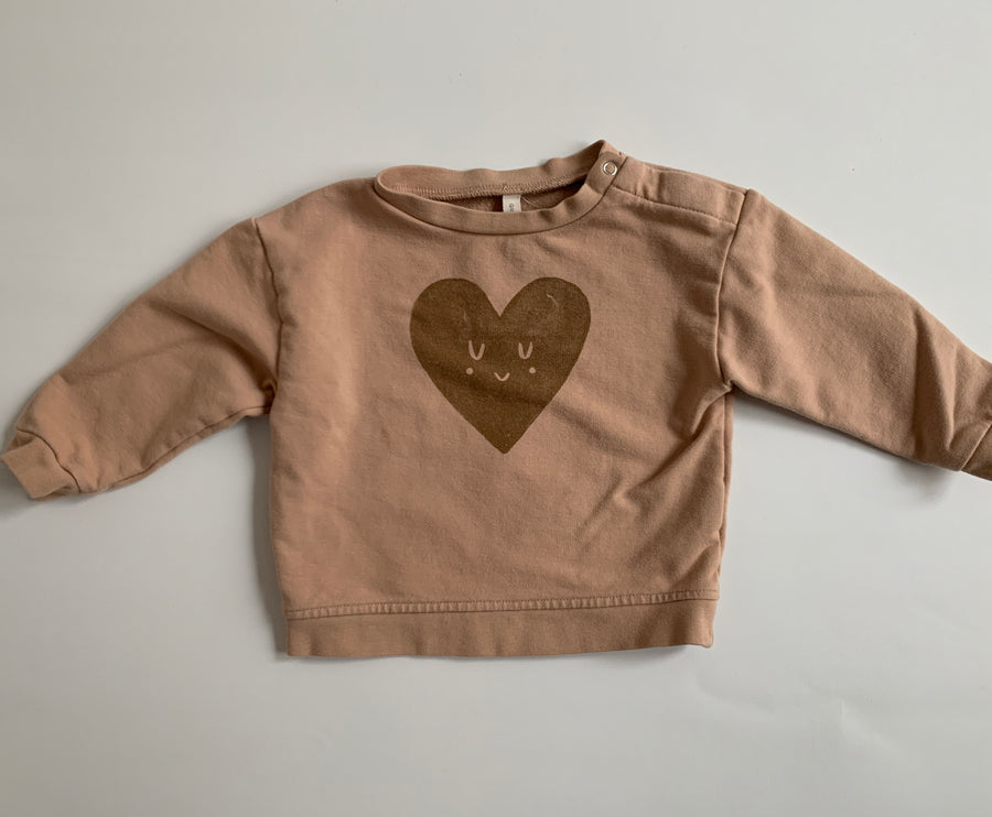 HEART SWEATSHIRT