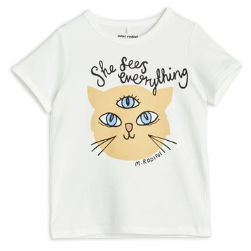 SHE SEES EVERYTHING T-SHIRT