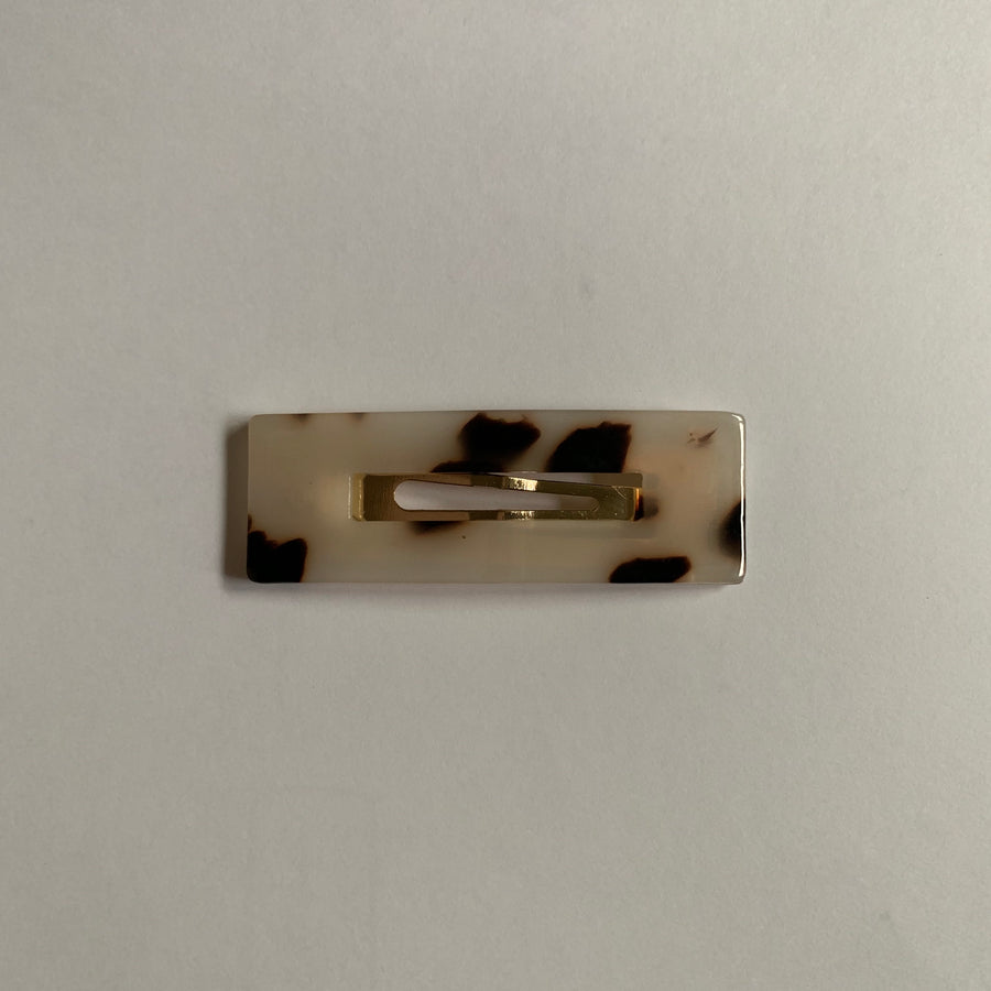 TORTOISESHELL HAIR CLIP
