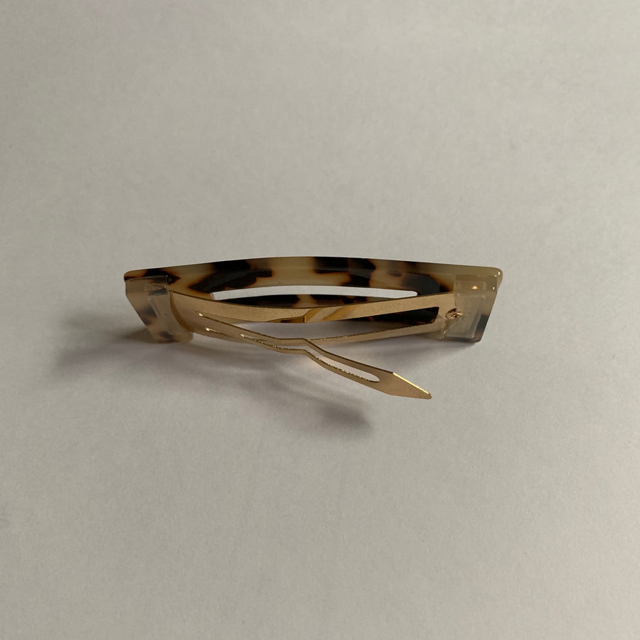 TORTOISESHELL HAIR CLIP